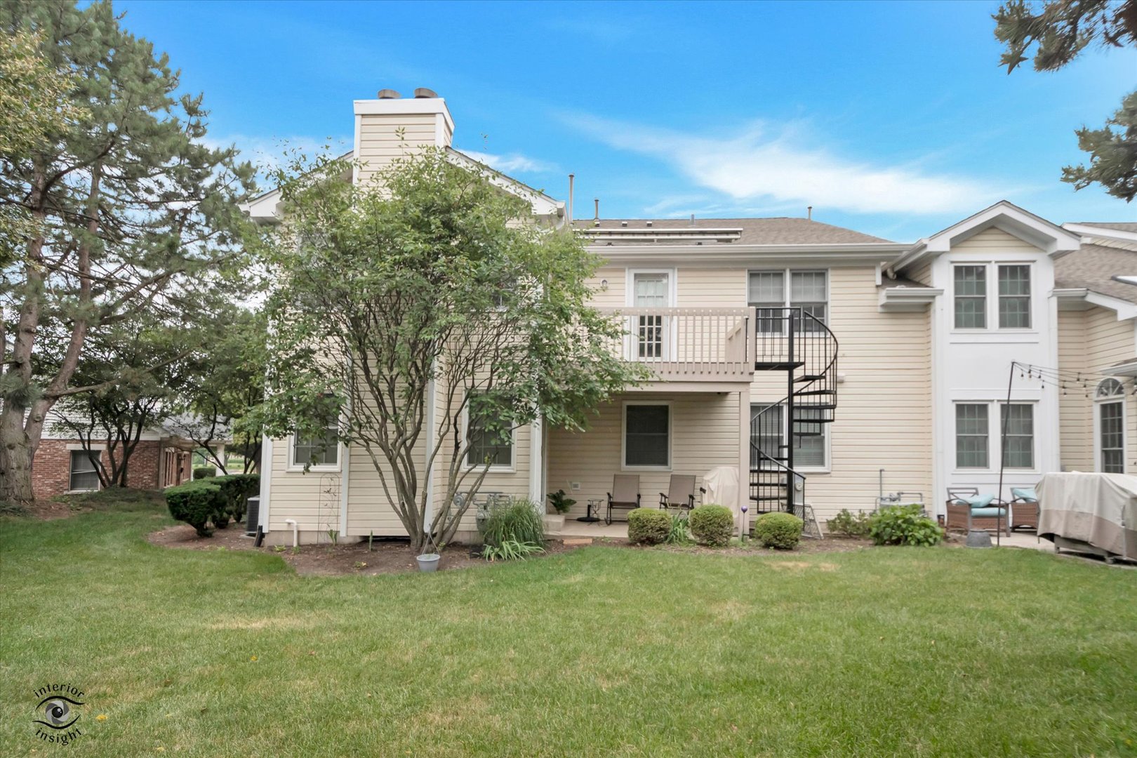 image of 572 Bradbury Ln, Geneva, IL 60134