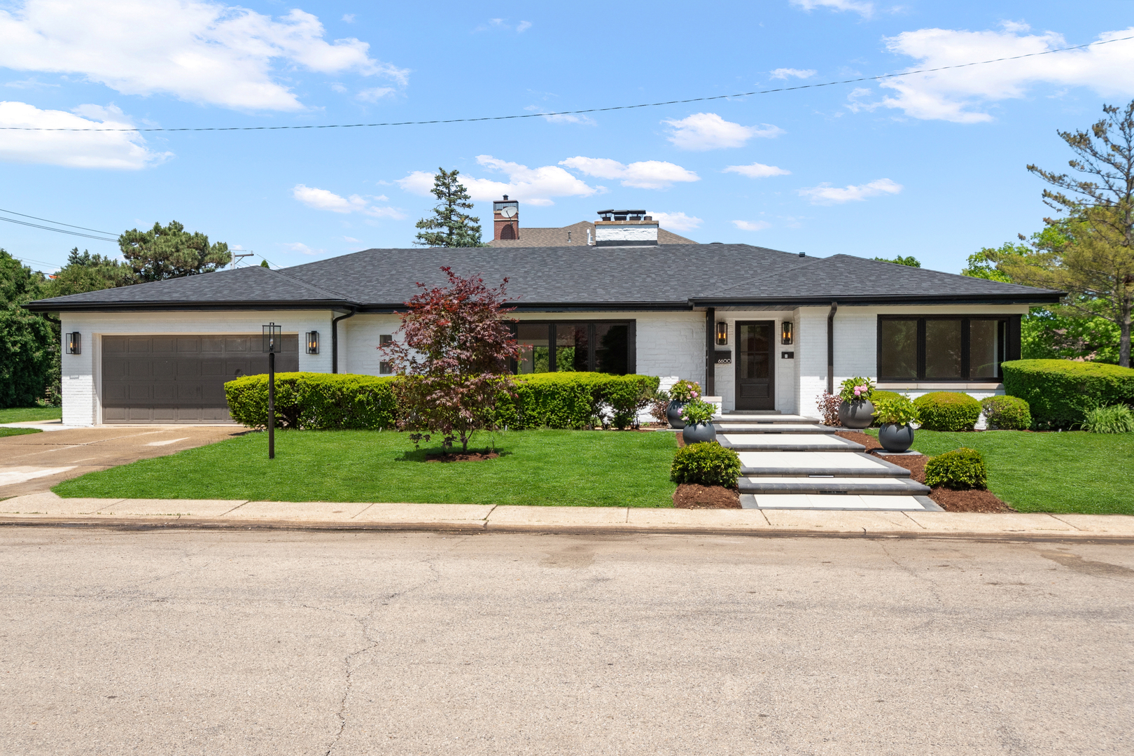 2nd image of 6600 N Kenton Ave, Lincolnwood, IL 60712 | MLS# 12685697