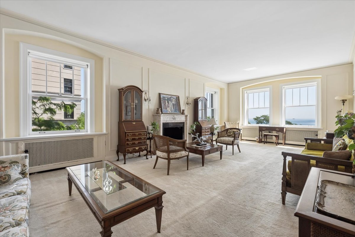 3rd image of 1448 N Lake Shore Dr N #5B, Chicago, IL 60610 | MLS# 12686082