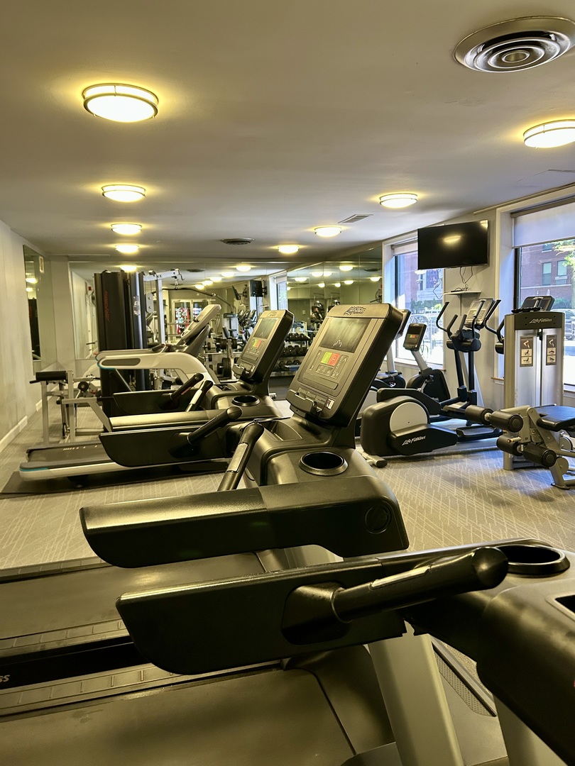 14th image of 720 W Gordon Ter #3R, Chicago, IL 60613 | MLS# 12686339