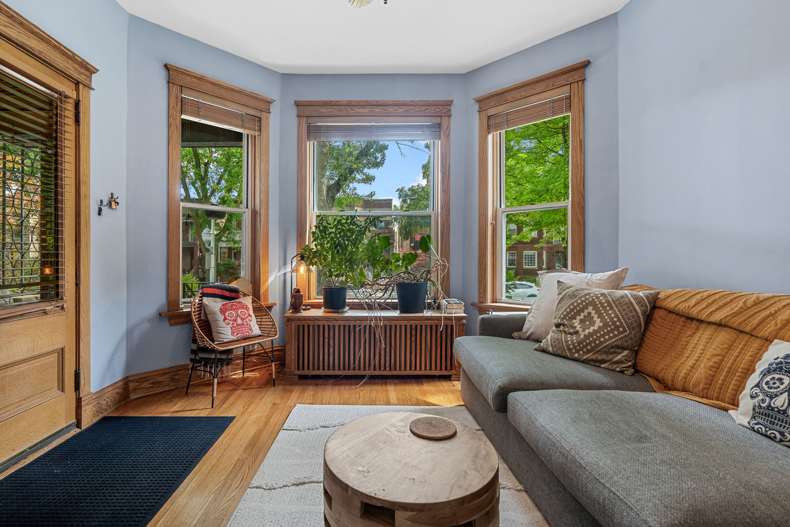 Homes for sale in Chicago, IL | 2230 W Leland Ave, Chicago, IL 60625 | MLS# 12686346