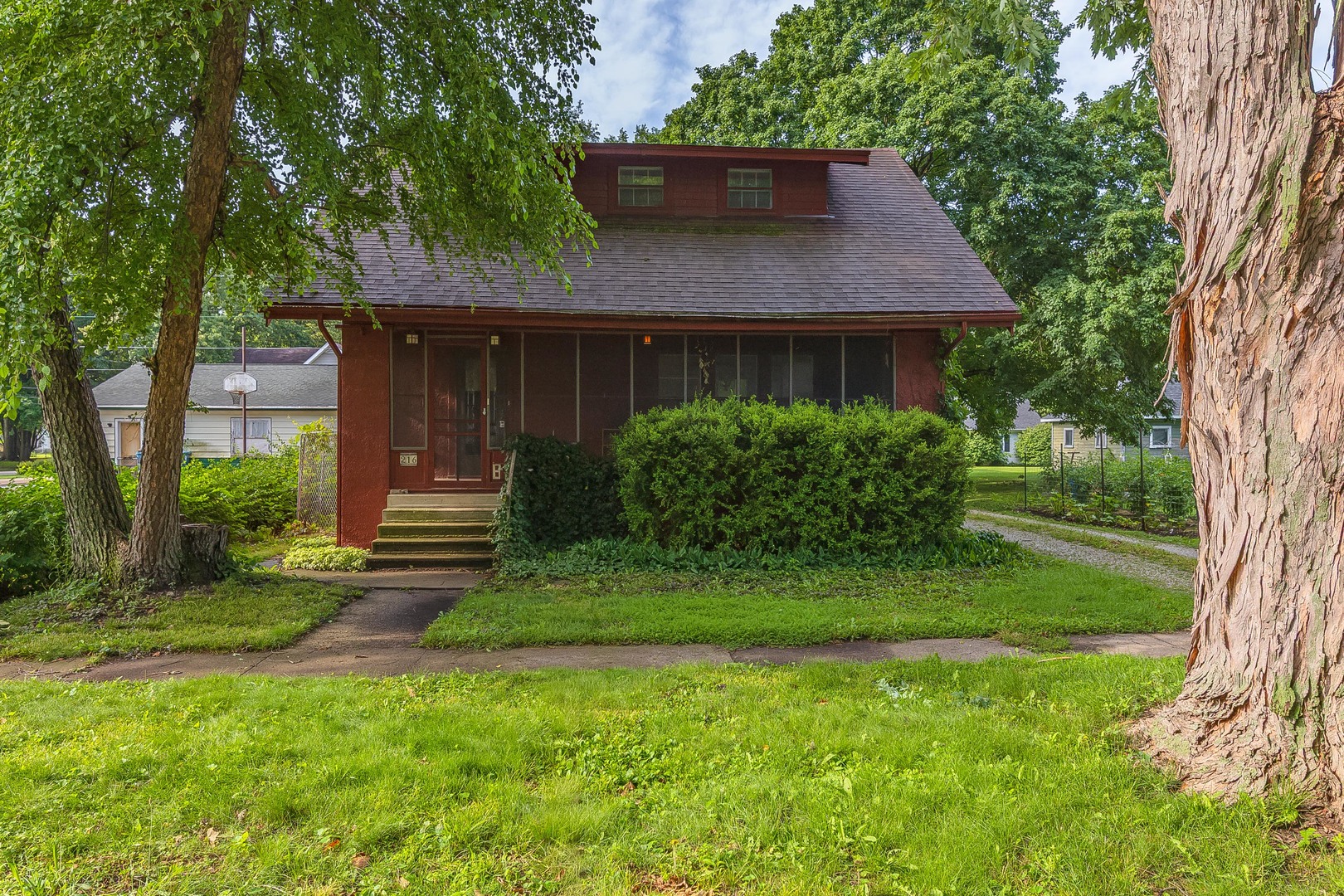 Homes for sale in Pontiac, IL | 216 E Elmwood St, Pontiac, IL 61764 | MLS# 12686999