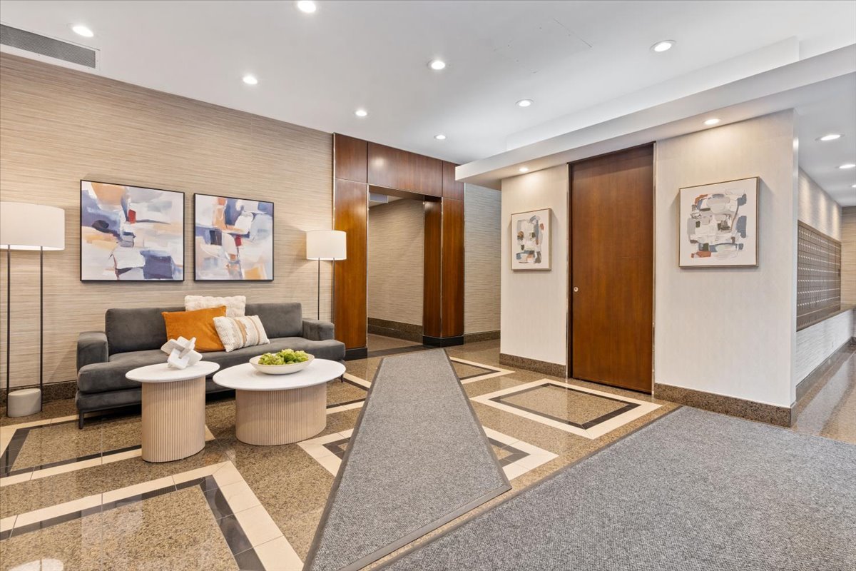 3rd image of 30 E Huron St #4310, Chicago, IL 60611 | MLS# 12687300
