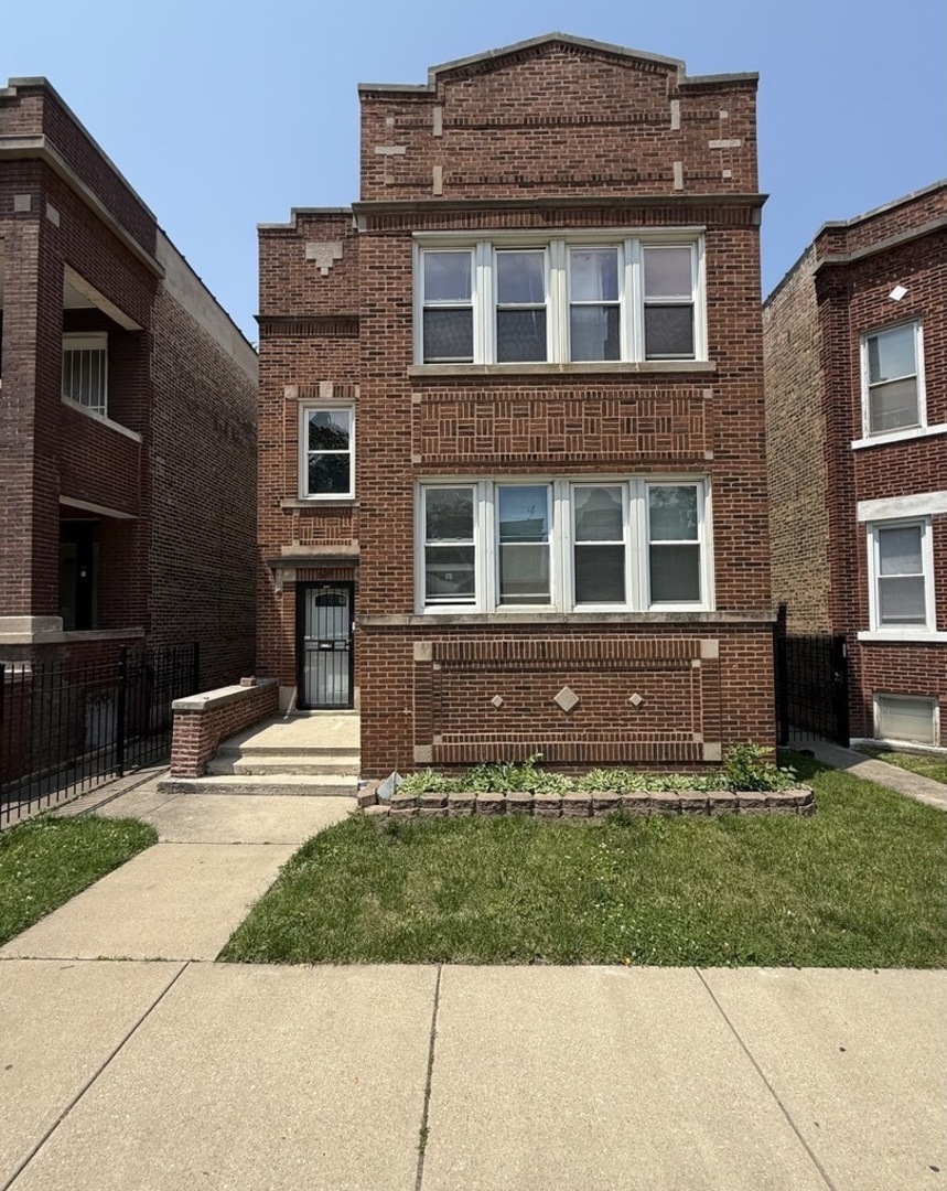 1st image of 7544 S Sangamon St, Chicago, IL 60620 | MLS# 12687937
