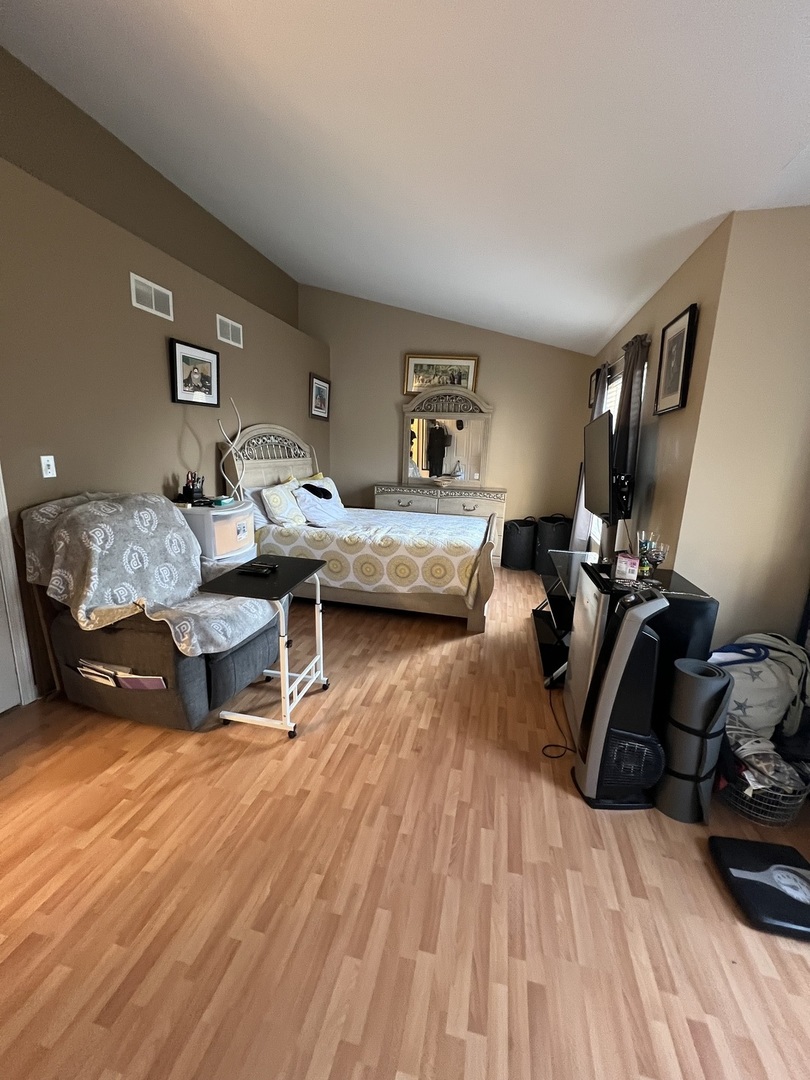 5th image of 523 Lowell Dr, South Elgin, IL 60177 | MLS# 12687947