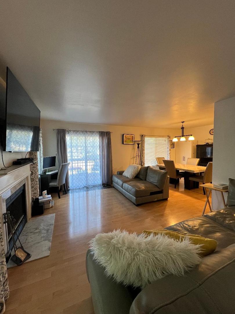 4th image of 523 Lowell Dr, South Elgin, IL 60177 | MLS# 12687947