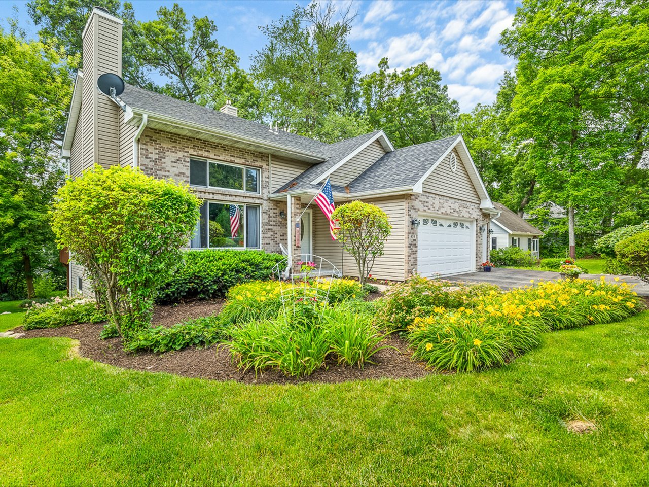 Homes for sale in Poplar Grove, IL | 239 Rochester Rd, Poplar Grove, IL 61065 | MLS# 12688206