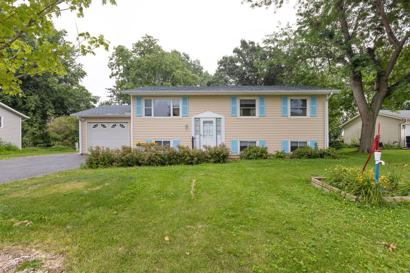 Homes for sale in Kingston, IL | 31714 Hollie Ln, Kingston, IL 60145 | MLS# 12688413