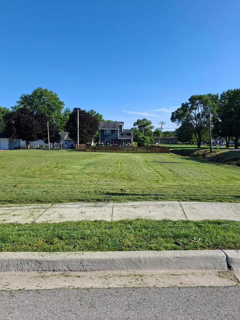 2nd image of 652 Penfield St, Beecher, IL 60401 | MLS# 12688806