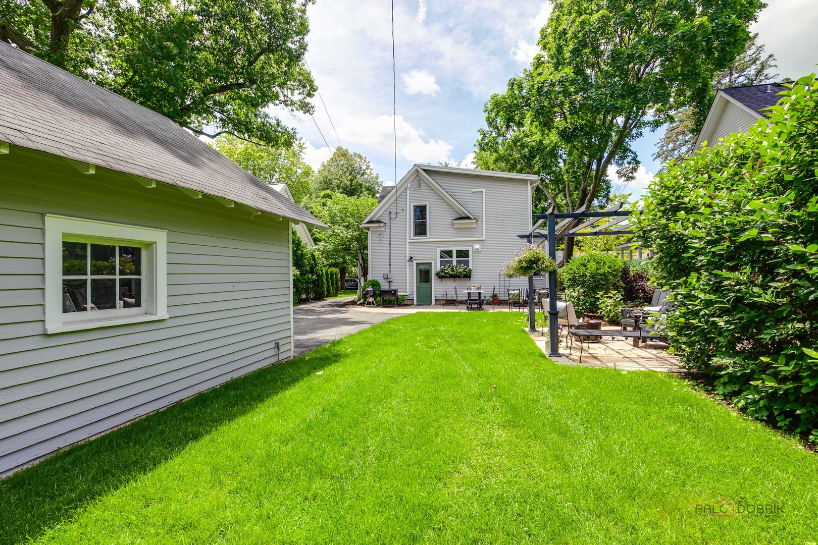 Homes for sale in Lake Bluff, IL | 130 E North Ave, Lake Bluff, IL 60044 | MLS# 12689284
