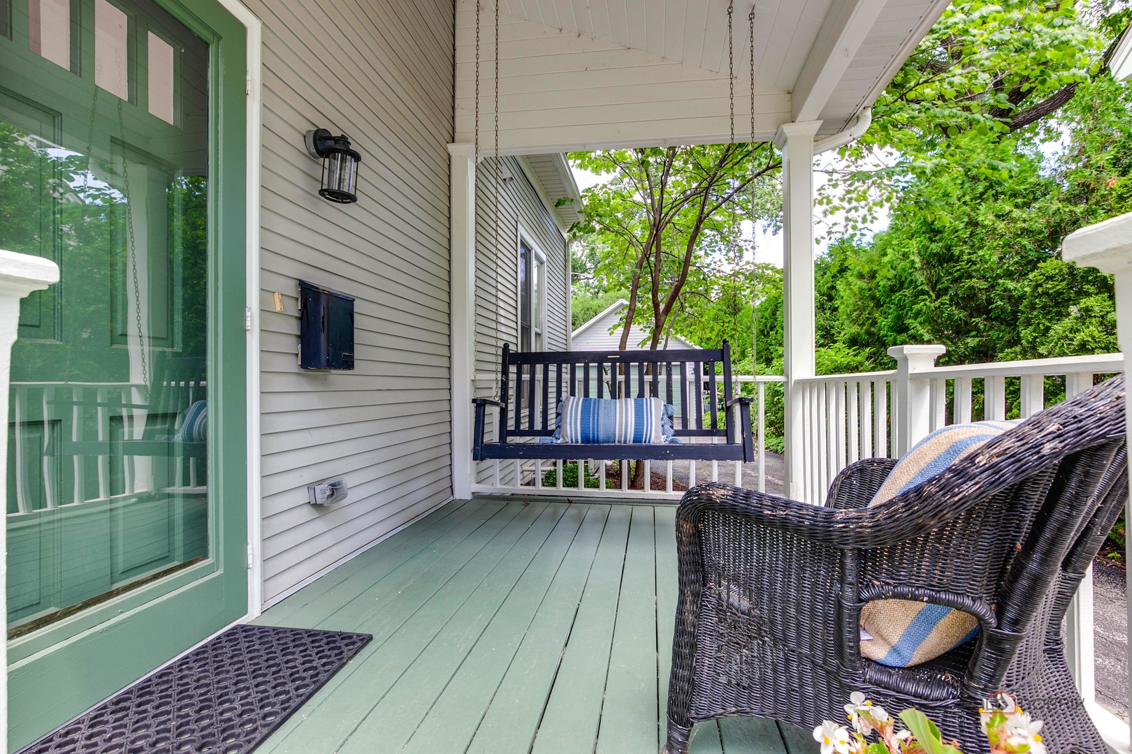 Homes for sale in Lake Bluff, IL | 130 E North Ave, Lake Bluff, IL 60044 | MLS# 12689284