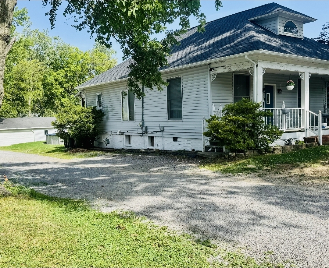 2nd image of 716 S Mckinley St, Harrisburg, IL 62946 | MLS# 12690152
