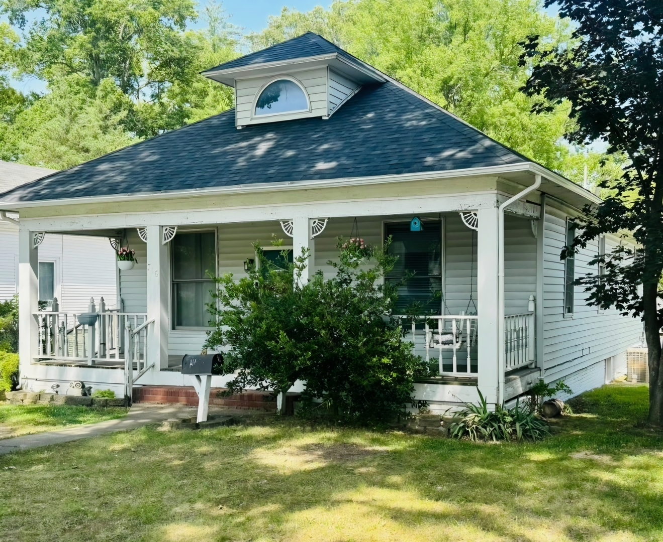 1st image of 716 S Mckinley St, Harrisburg, IL 62946 | MLS# 12690152