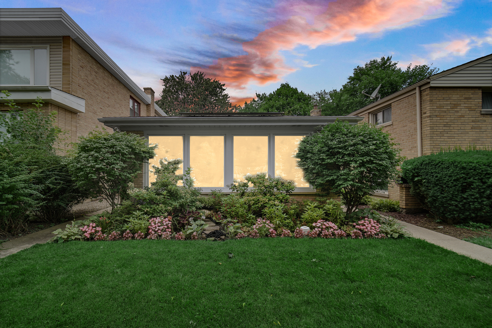 3rd image of 9110 Forestview Rd, Evanston, IL 60203 | MLS# 12690290