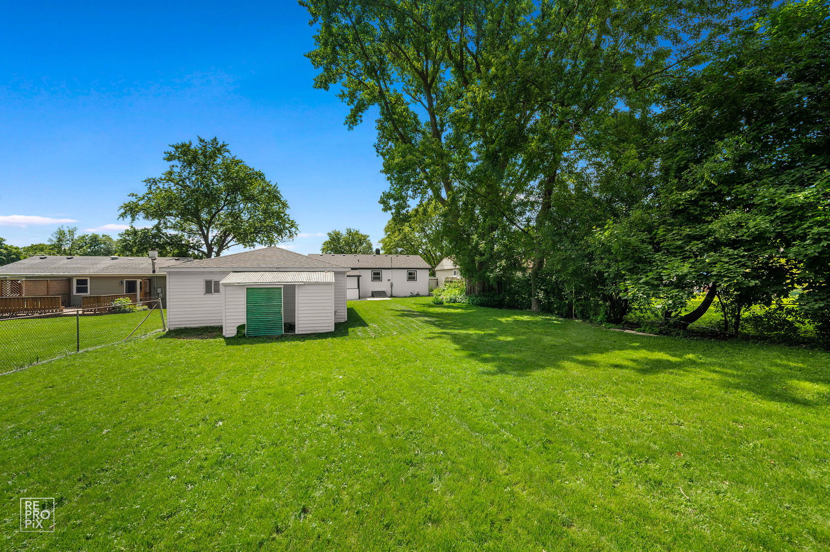 Homes for sale in Downers Grove, IL | 6413 Dunham Rd, Downers Grove, IL 60516 | MLS# 12690351