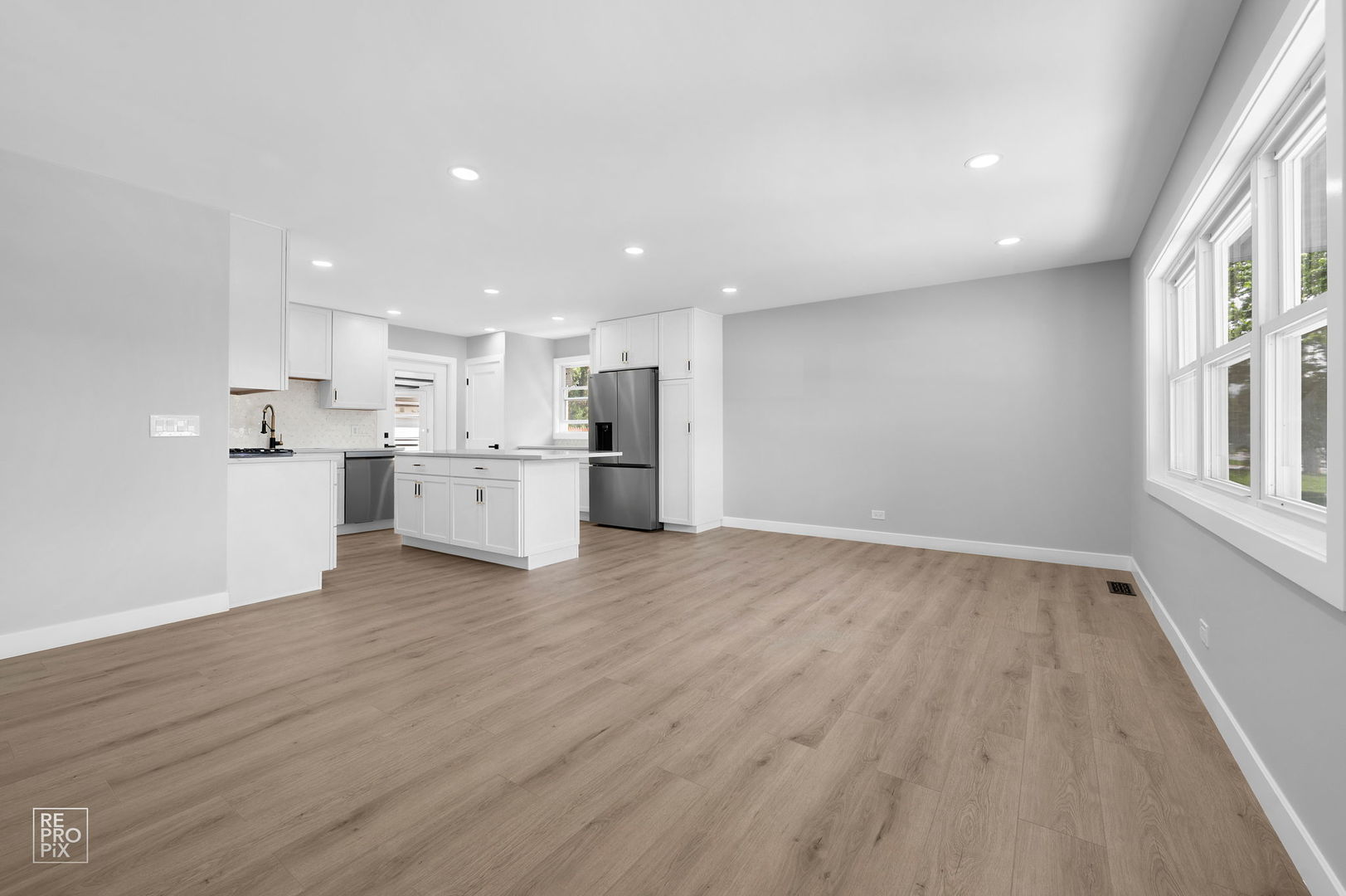4th image of 6413 Dunham Rd, Downers Grove, IL 60516 | MLS# 12690351