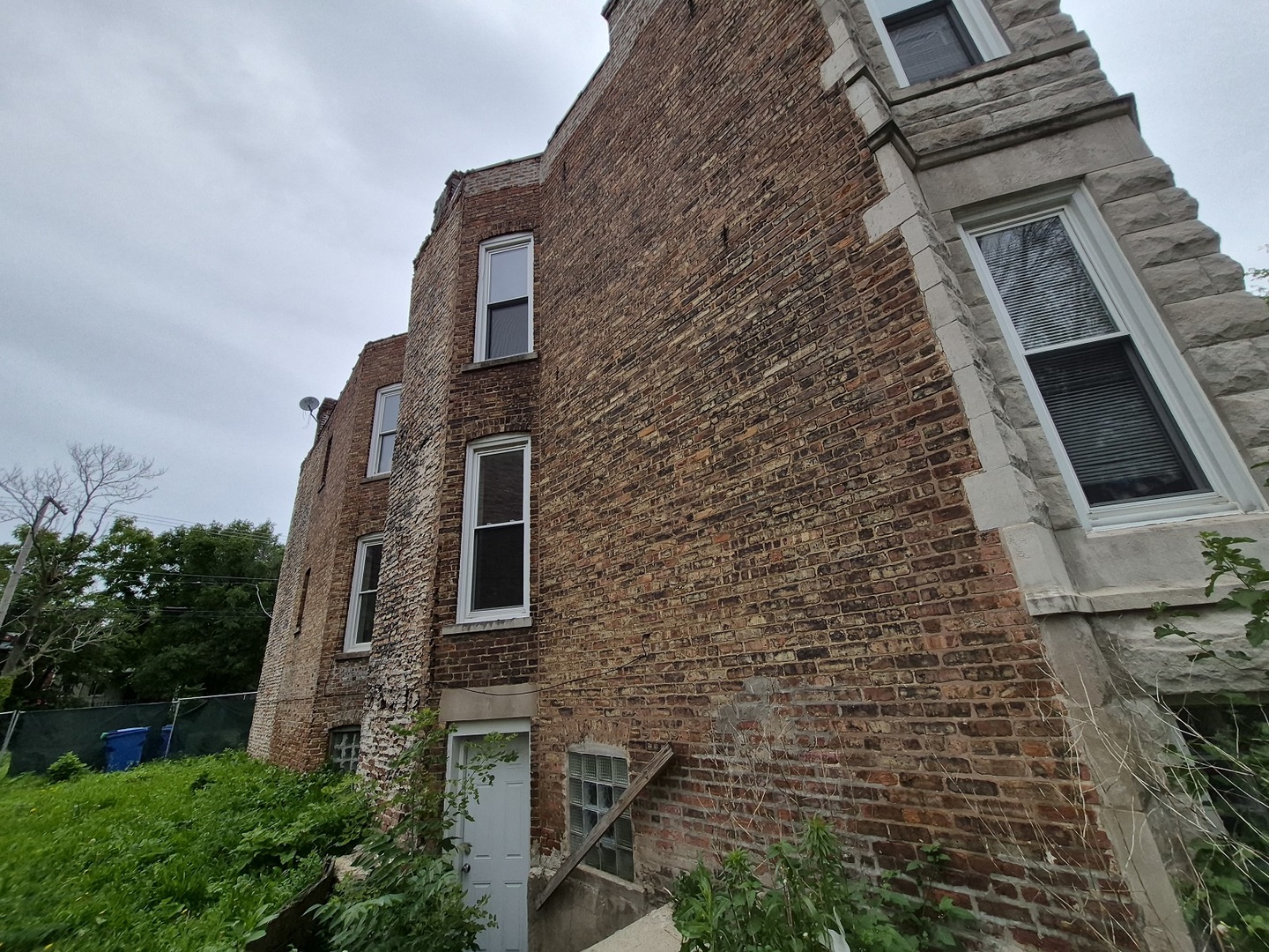 Homes for sale in Chicago, IL | 4126 W Adams St, Chicago, IL 60624 | MLS# 12690363