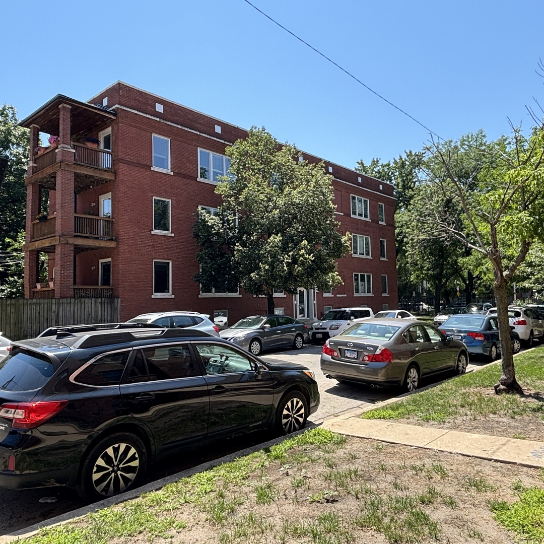 1st image of 1625 W Ainslie St #BE, Chicago, IL 60640 | MLS# 12690418