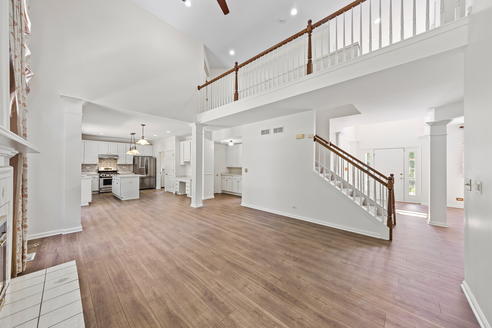 2nd image of 9 Sagebrush Ct, Streamwood, IL 60107 | MLS# 12690449