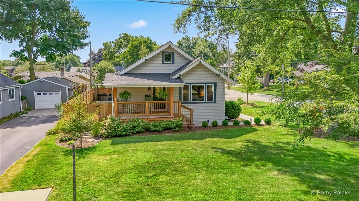 Homes for sale in St. Charles, IL | 701 Monroe Ave, St. Charles, IL 60174 | MLS# 12690602