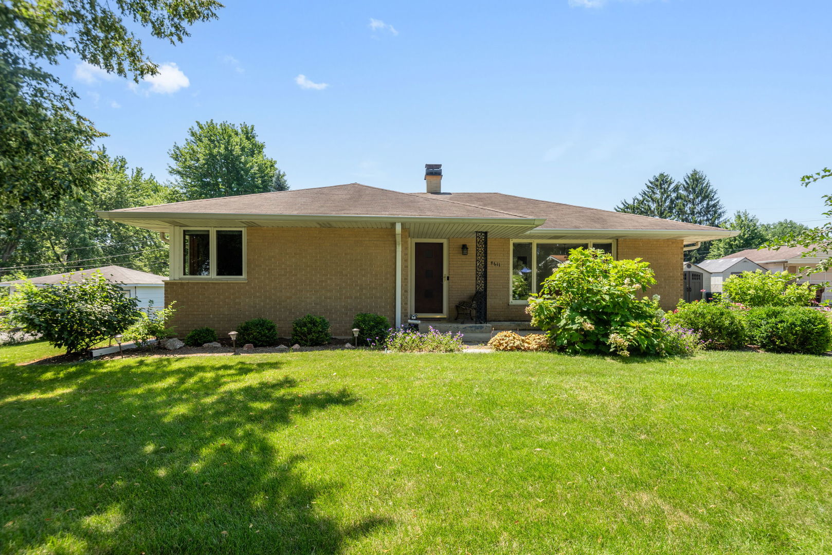 Homes for sale in Crystal Lake, IL | 4611 Orchard Ln, Crystal Lake, IL 60014 | MLS# 12690661