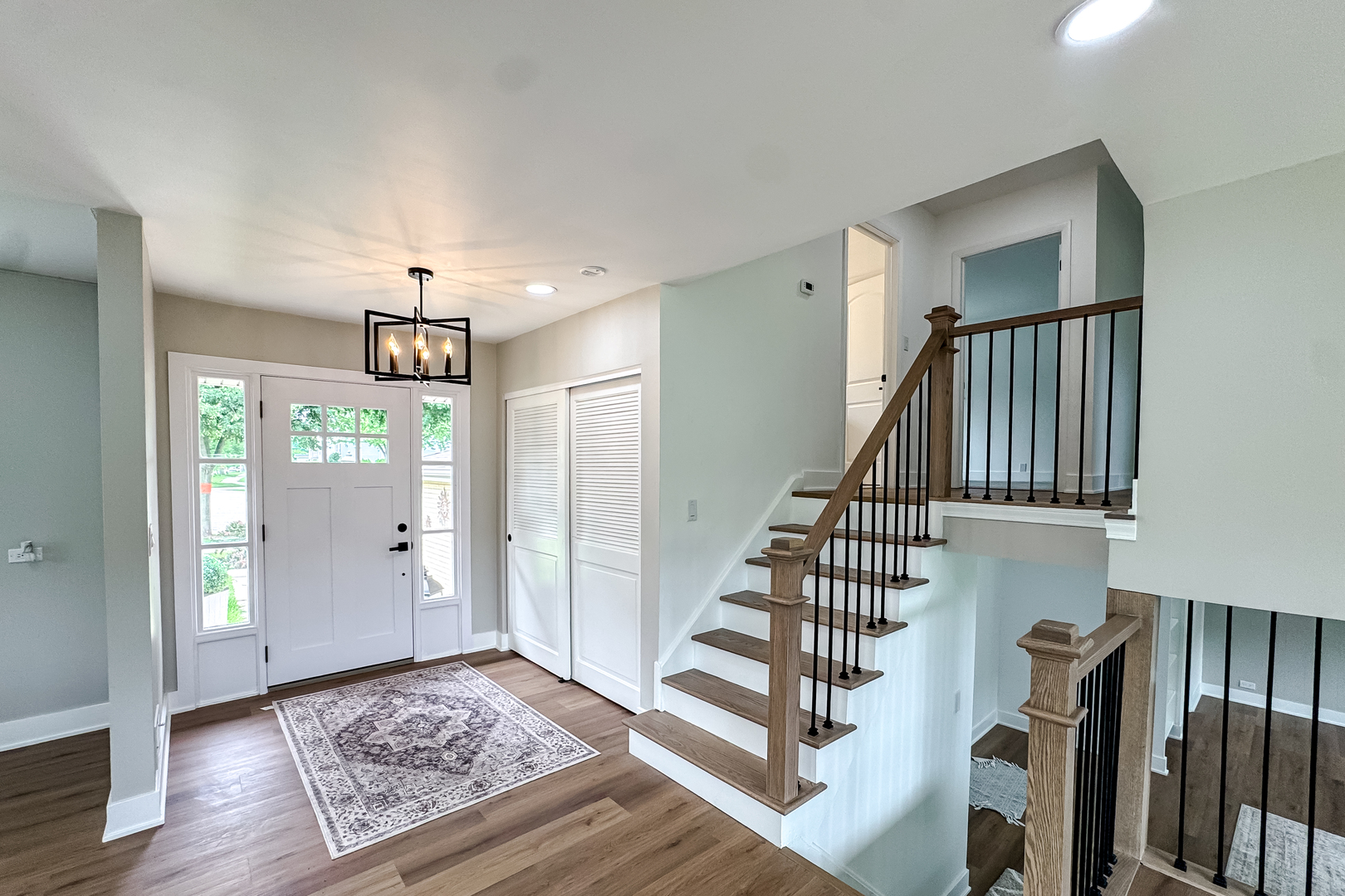 2nd image of 2018 E Ivy Ln, Mount Prospect, IL 60056 | MLS# 12690877