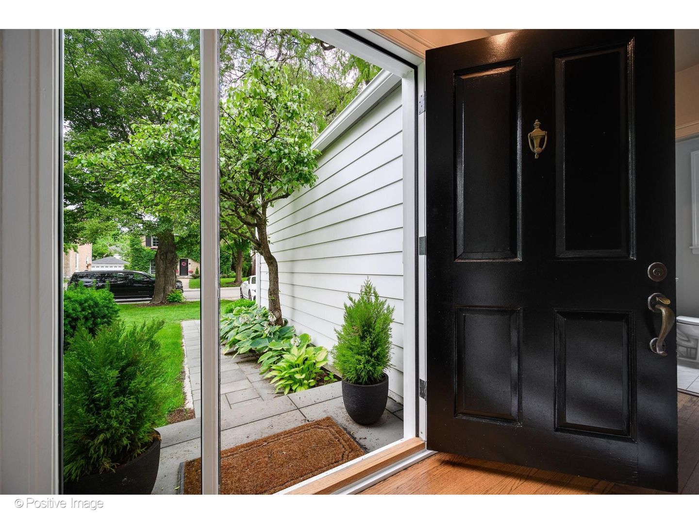 2nd image of 2237 Greenwood Ave, Wilmette, IL 60091 | MLS# 12690975