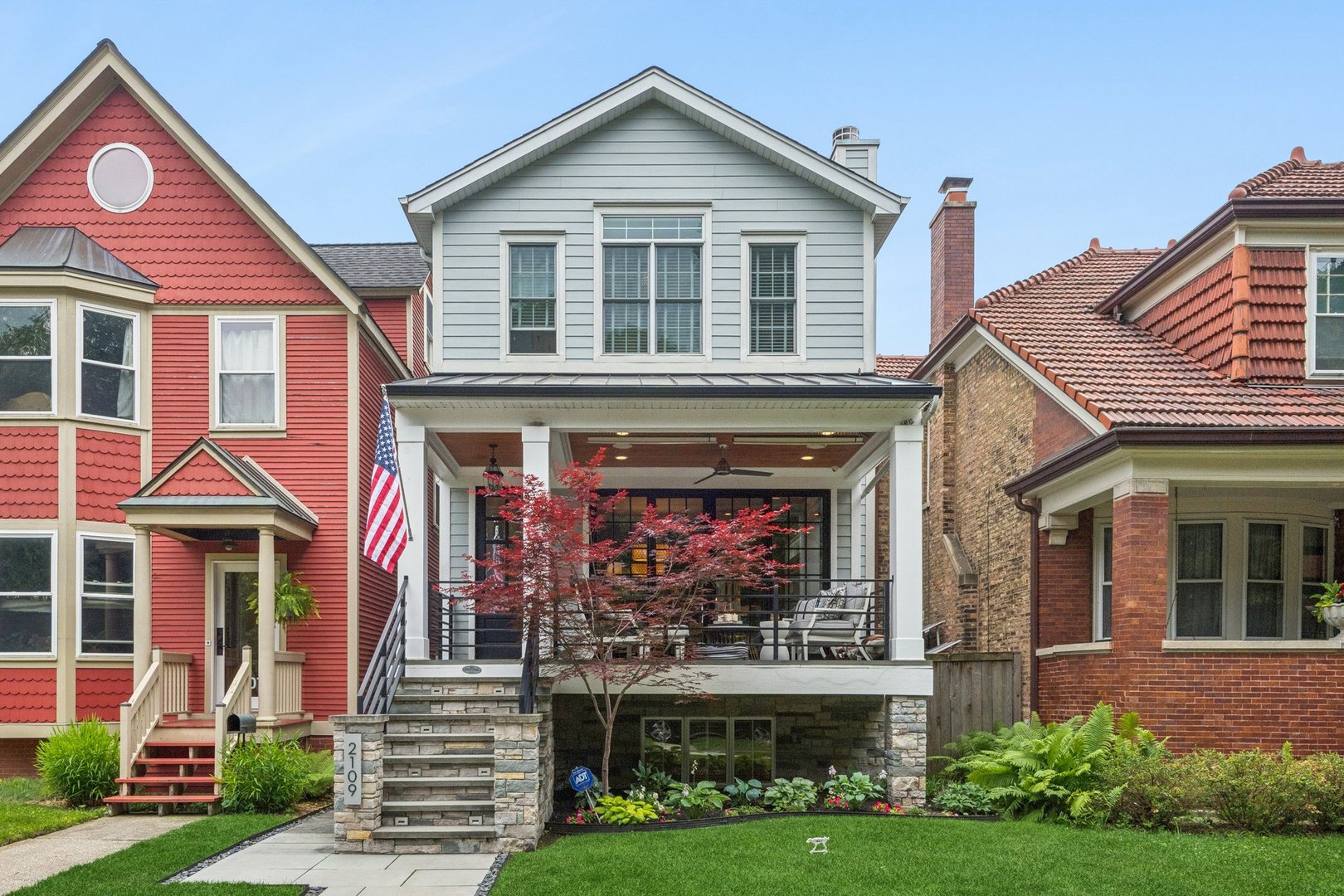 Homes for sale in Chicago, IL | 2109 W Sunnyside Ave, Chicago, IL 60625 | MLS# 12691150