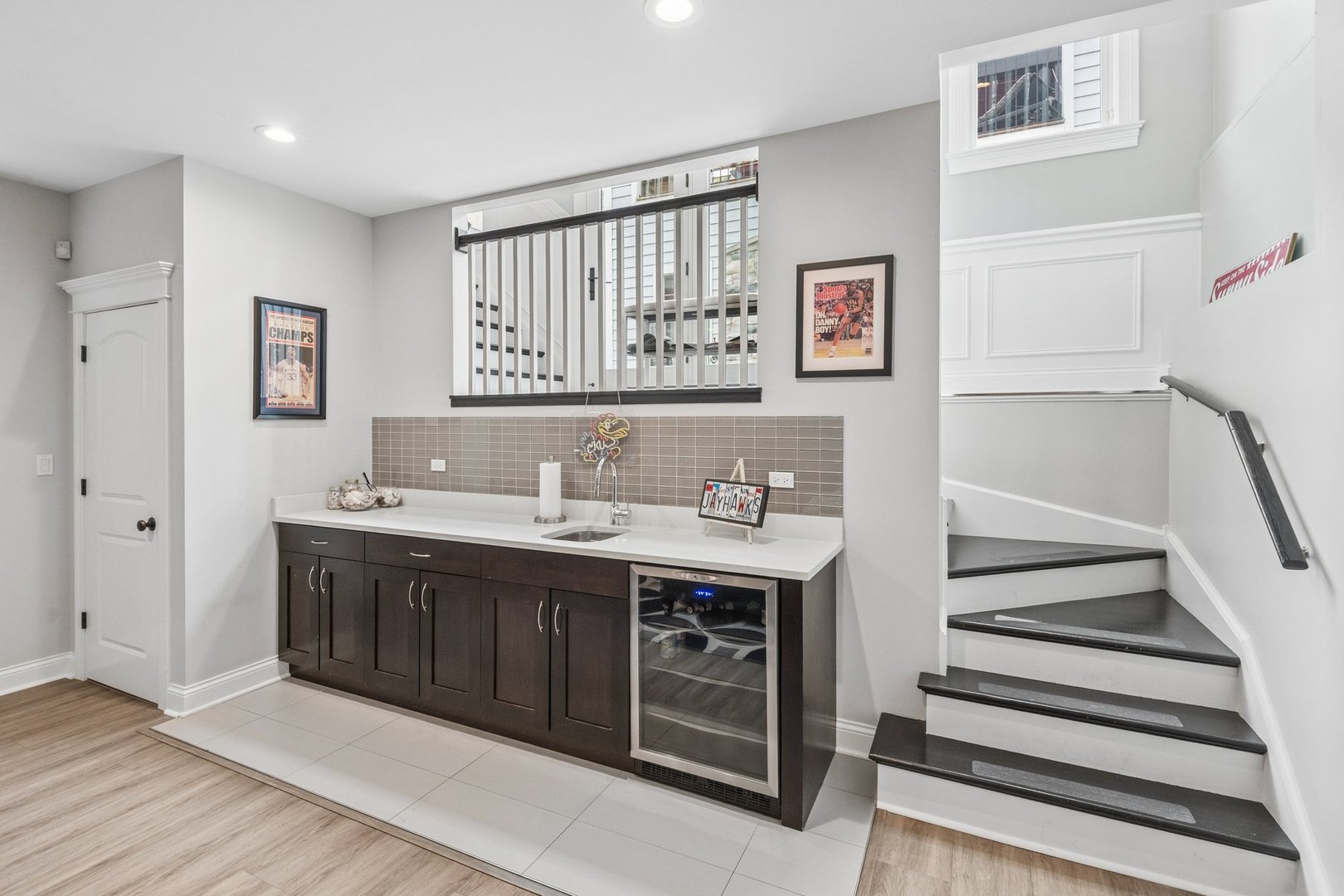 Homes for sale in Chicago, IL | 2109 W Sunnyside Ave, Chicago, IL 60625 | MLS# 12691150