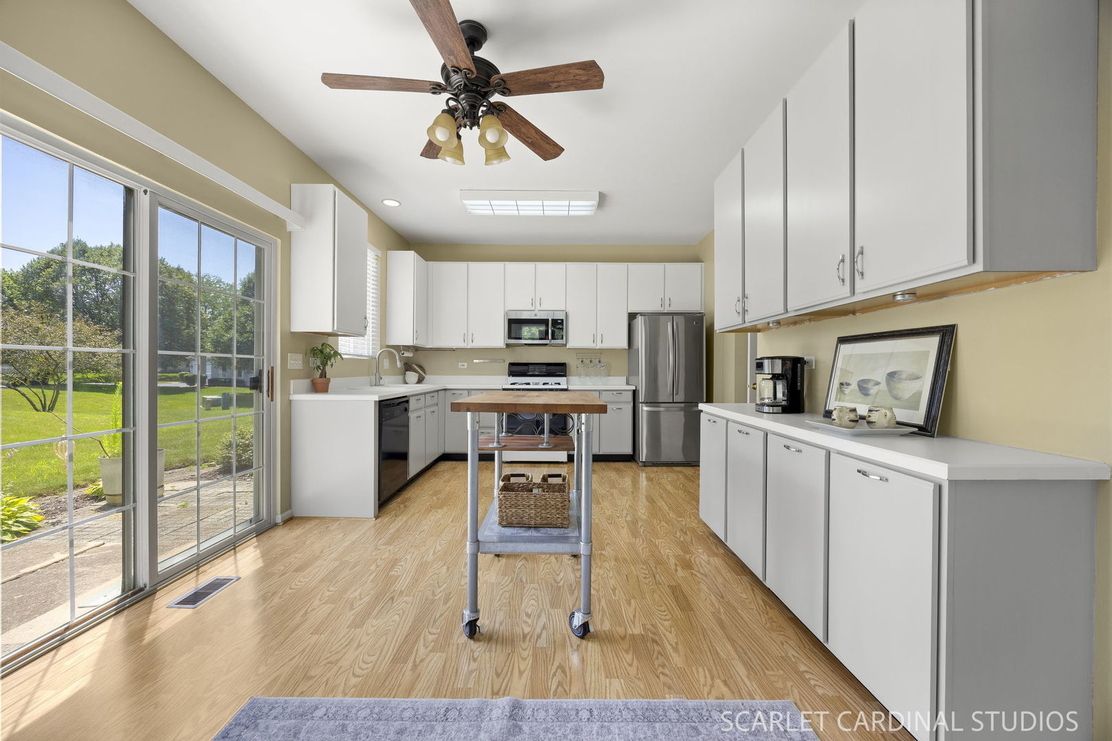 Homes for sale in Oswego, IL | 302 Cascade Ln, Oswego, IL 60543 | MLS# 12691267