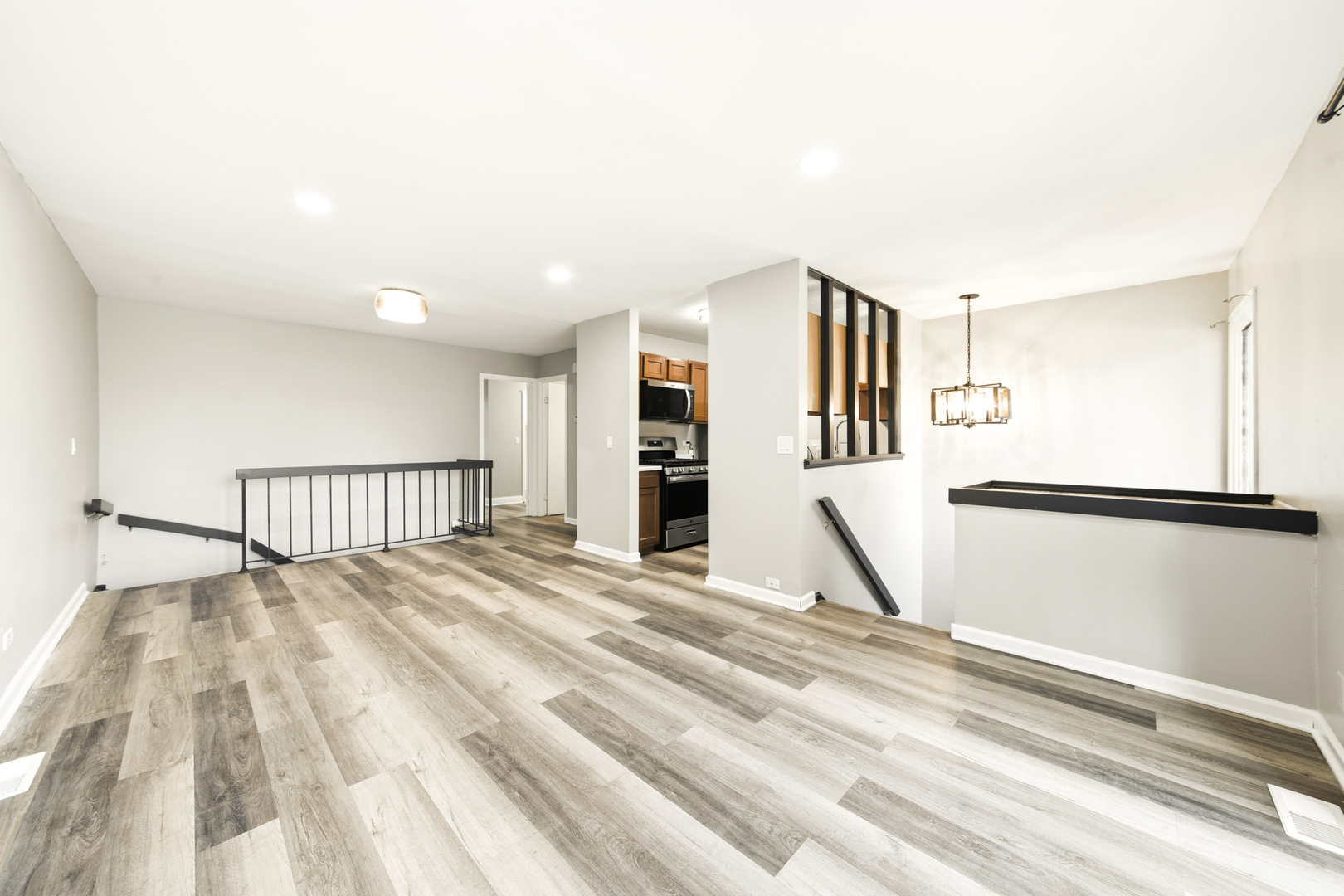 2nd image of 486 Seneca Ln, Bolingbrook, IL 60440 | MLS# 12691398