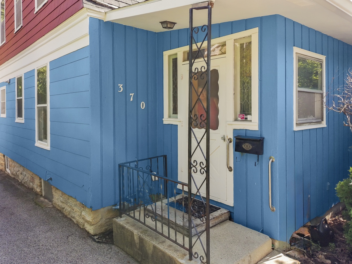 3rd image of 370 Lincoln Ave, Woodstock, IL 60098 | MLS# 12691511