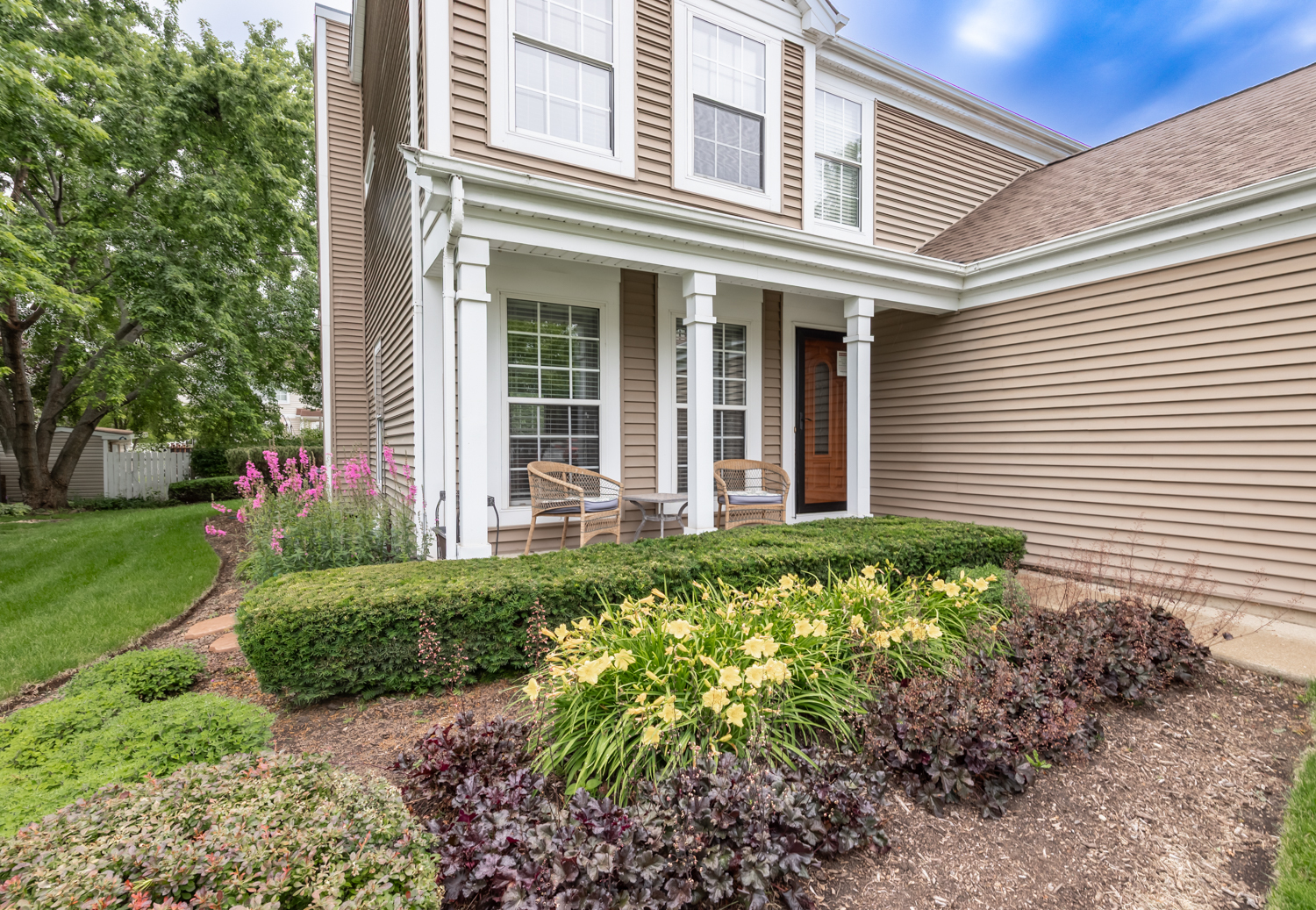 Homes for sale in South Elgin, IL | 254 Mayfair Ln, South Elgin, IL 60177 | MLS# 12692102