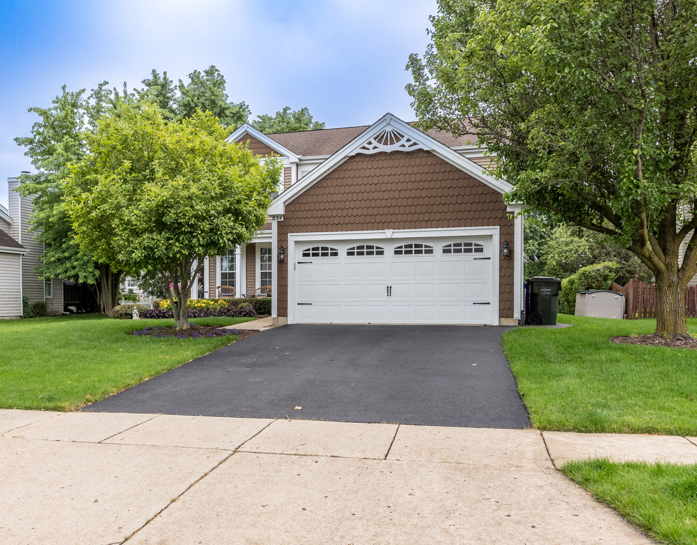 Homes for sale in South Elgin, IL | 254 Mayfair Ln, South Elgin, IL 60177 | MLS# 12692102