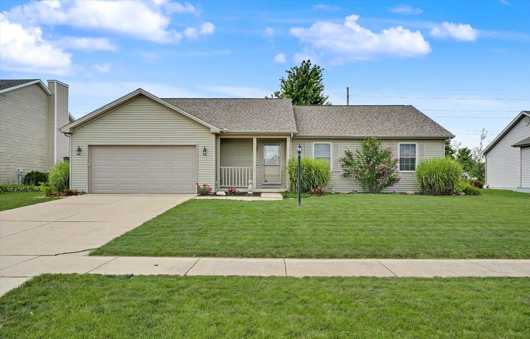 Homes for sale in St. Joseph, IL | 609 N Glover Ct, St. Joseph, IL 61873 | MLS# 12692107