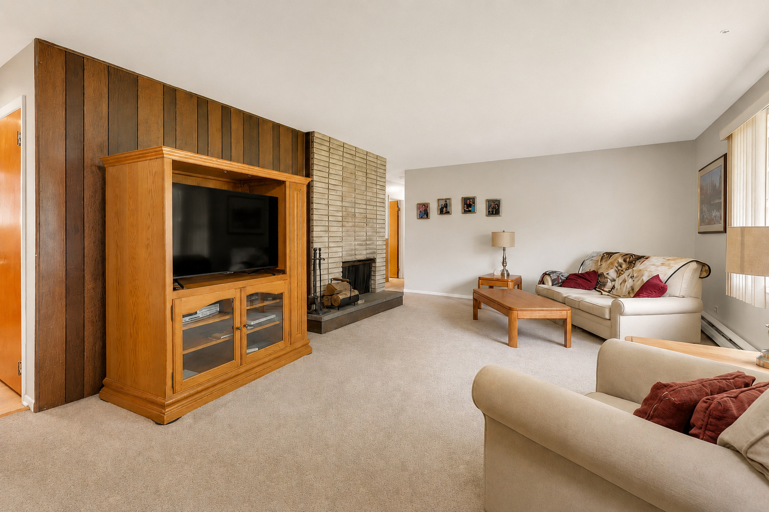 5th image of 443 Glendale Rd, Roselle, IL 60172 | MLS# 12692251