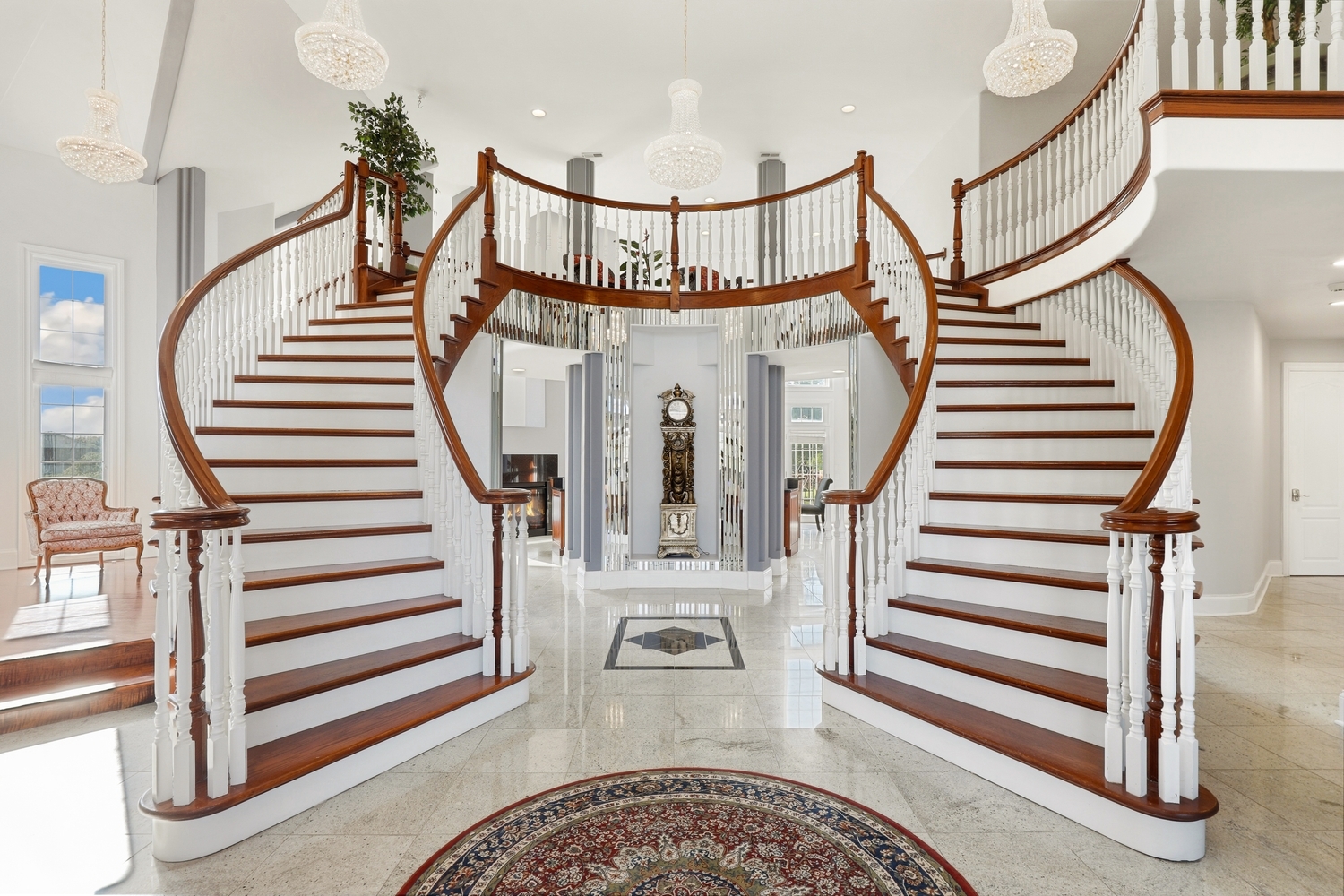 5th image of 5 Delphi Ct, Tinley Park, IL 60477 | MLS# 12692392
