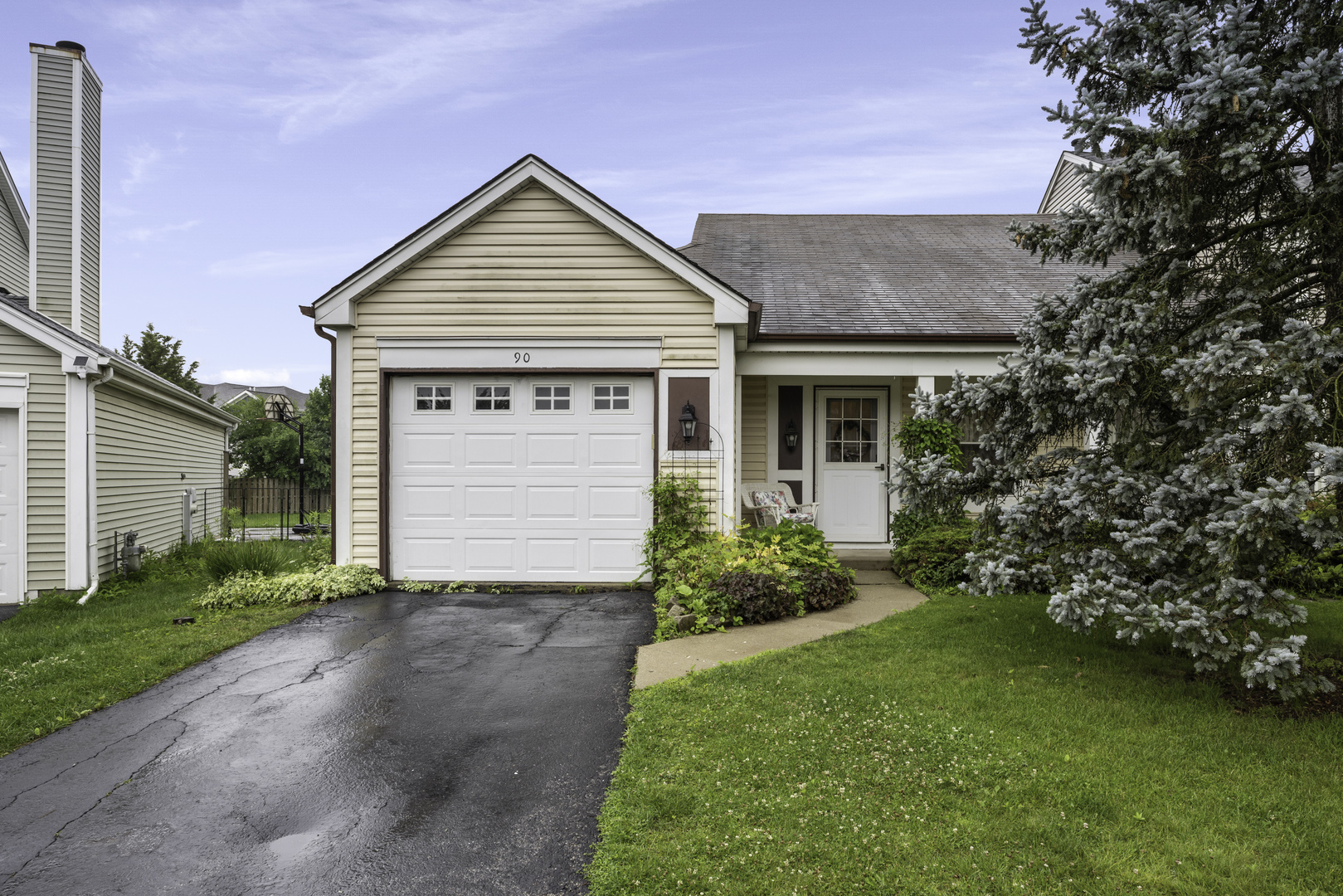1st image of 90 Sandhurst Rd, Mundelein, IL 60060 | MLS# 12692827