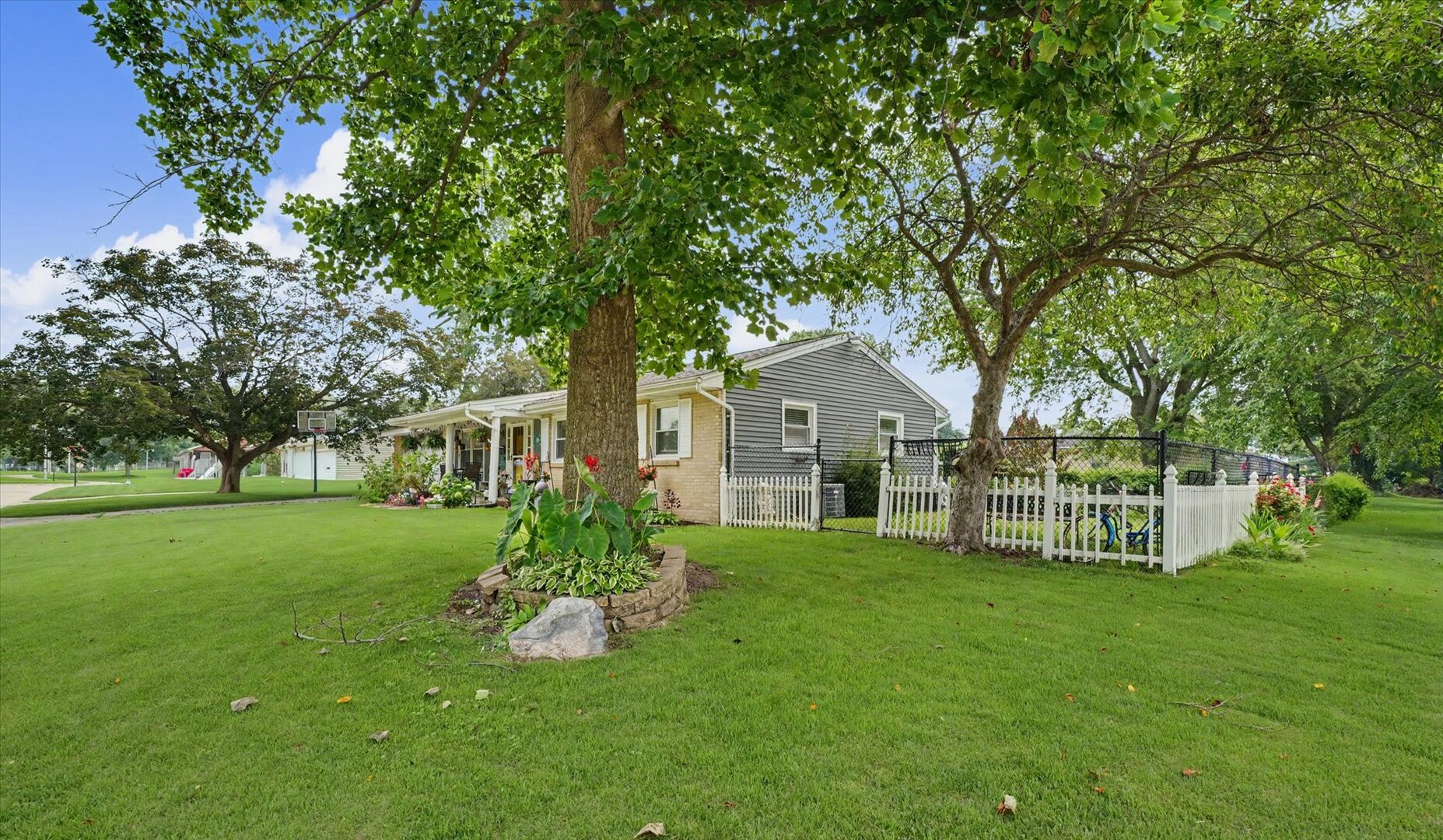 Homes for sale in Urbana, IL | 1304 Adams St, Urbana, IL 61802 | MLS# 12693266
