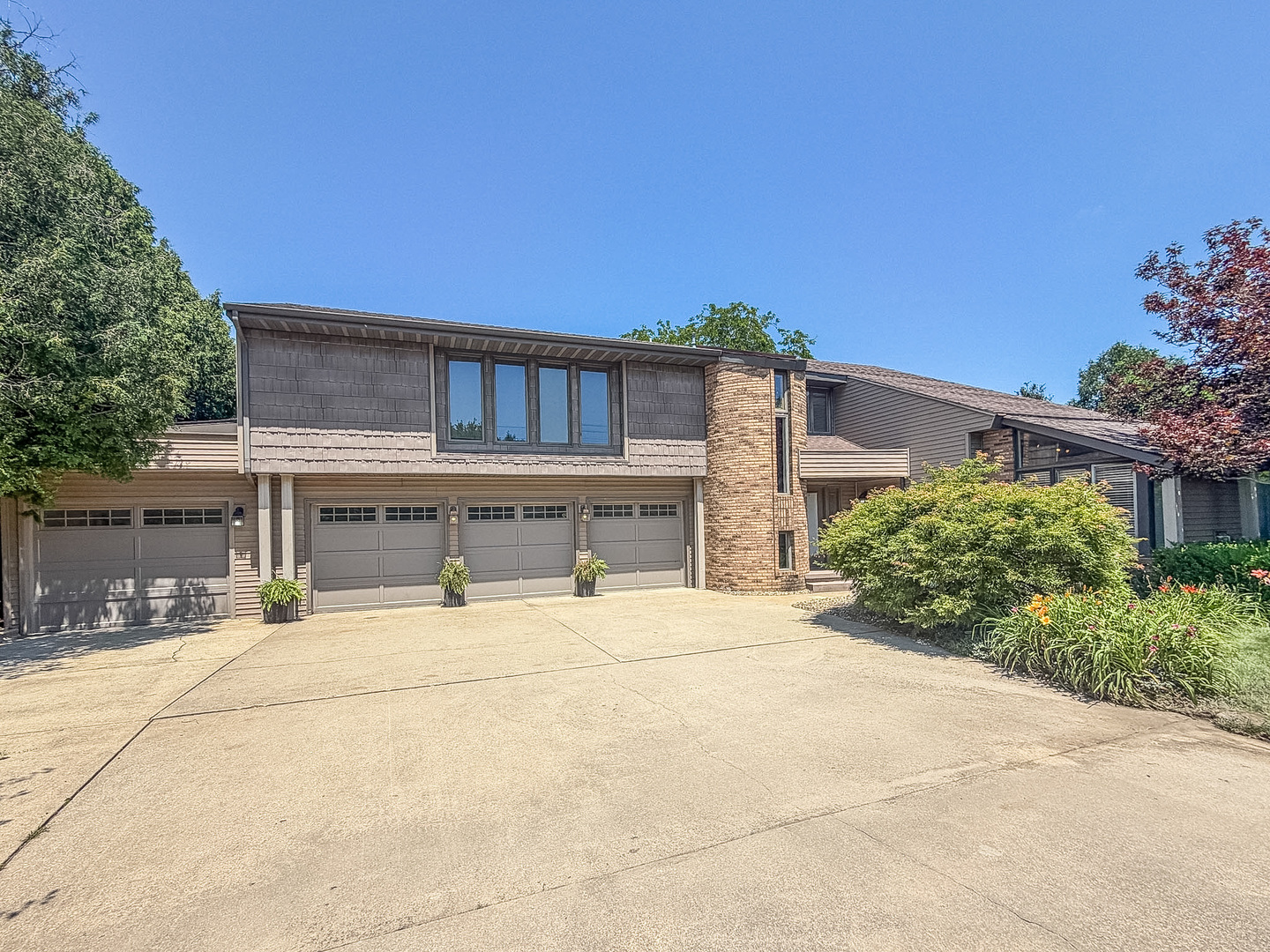 Homes for sale in Monticello, IL | 1171 Gloria Ct, Monticello, IL 61856 | MLS# 12693373