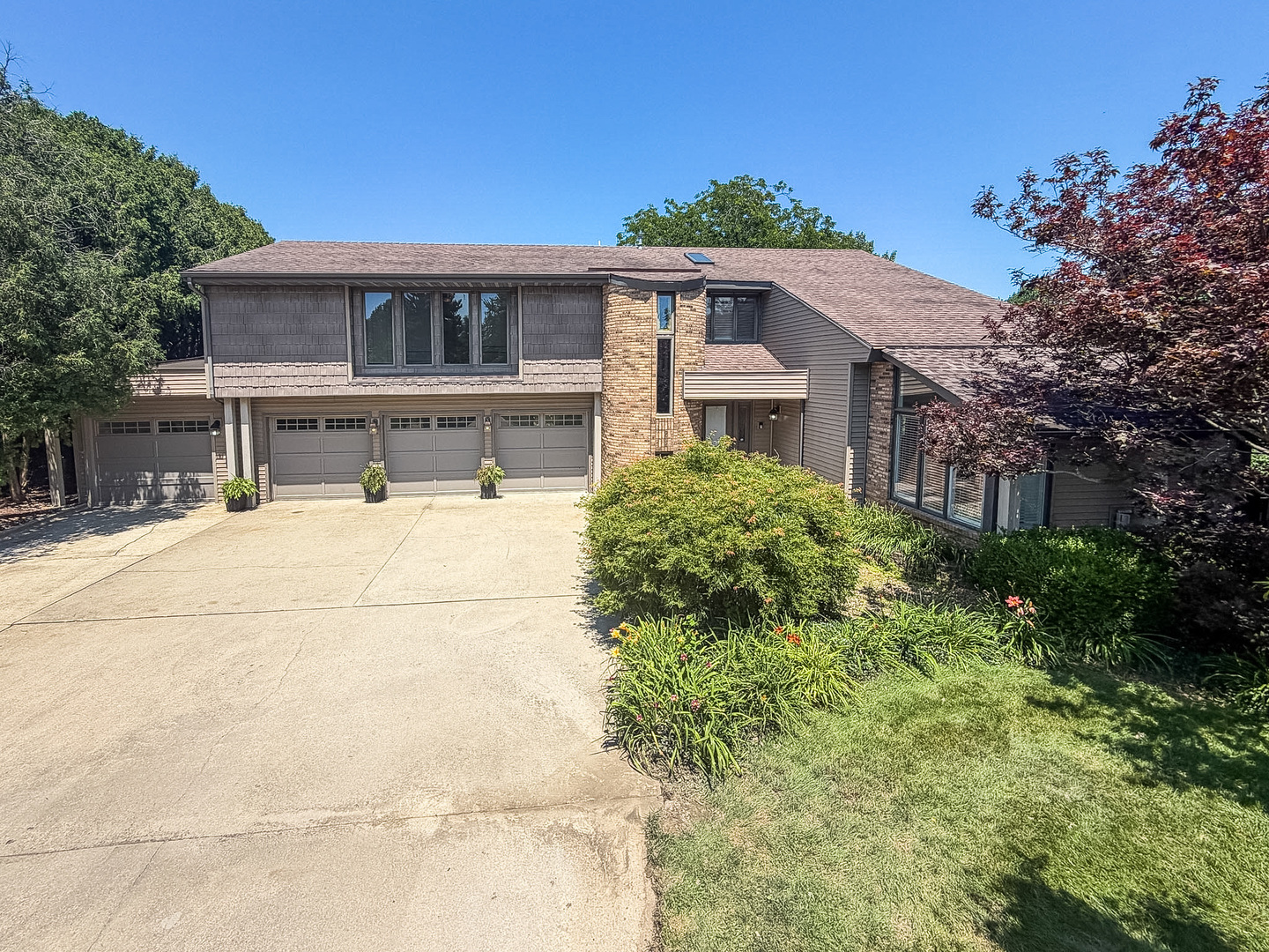 Homes for sale in Monticello, IL | 1171 Gloria Ct, Monticello, IL 61856 | MLS# 12693373