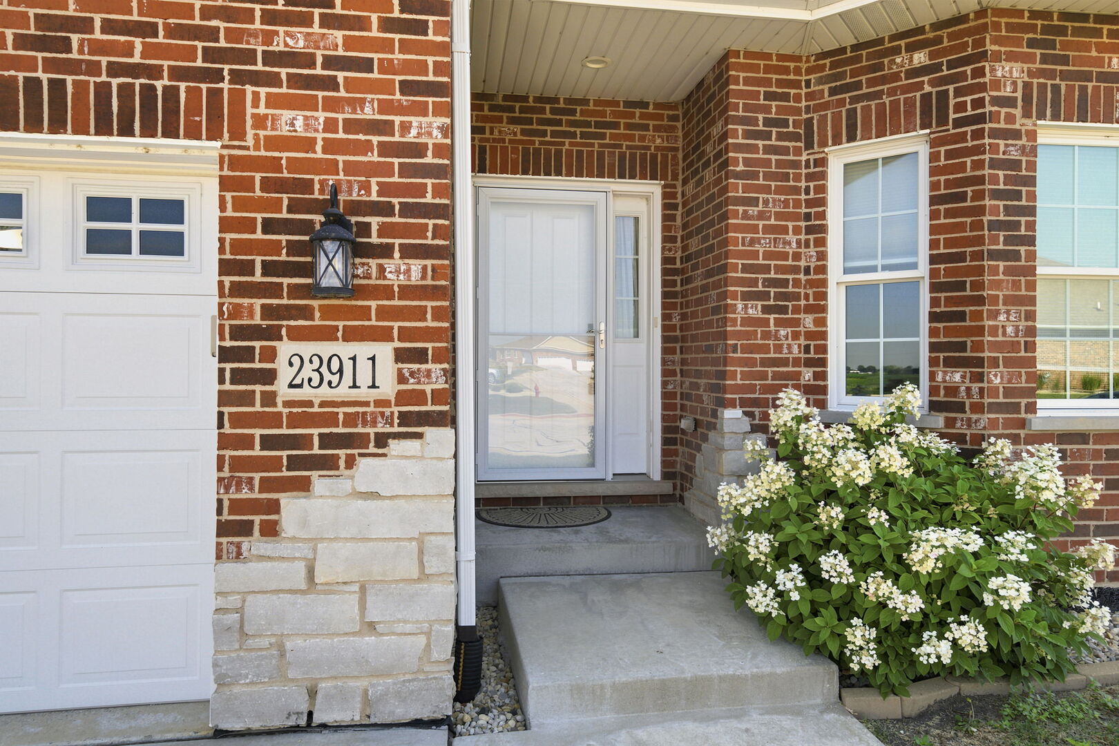 3rd image of 23911 S Fugett Dr, Manhattan, IL 60442 | MLS# 12693738