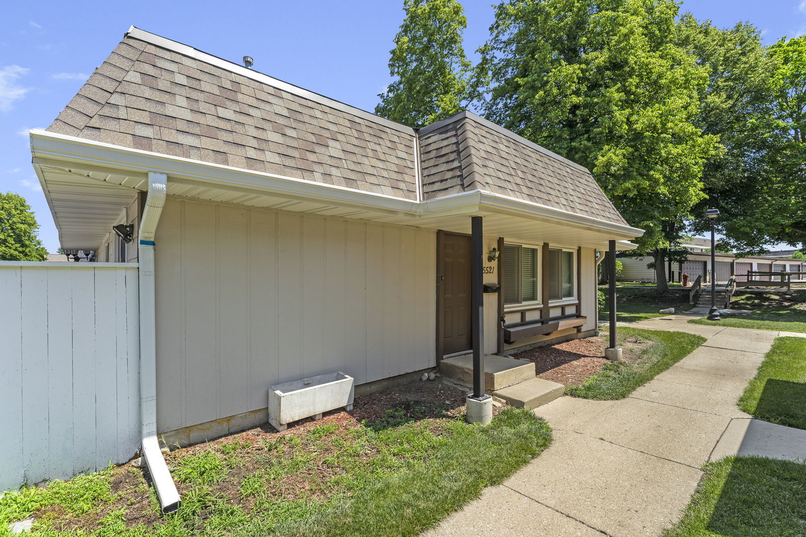 Homes for sale in Hanover Park, IL | 5521 Pebblebeach Dr, Hanover Park, IL 60133 | MLS# 12693875