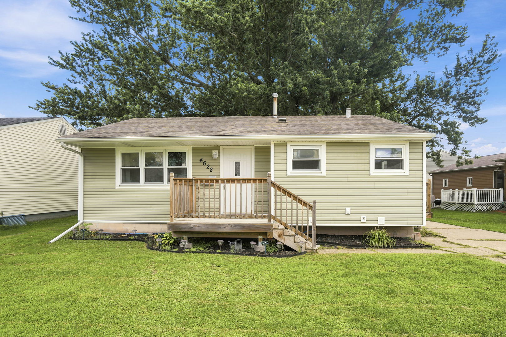 1st image of 4628 50th St, Moline, IL 61265 | MLS# 12693899