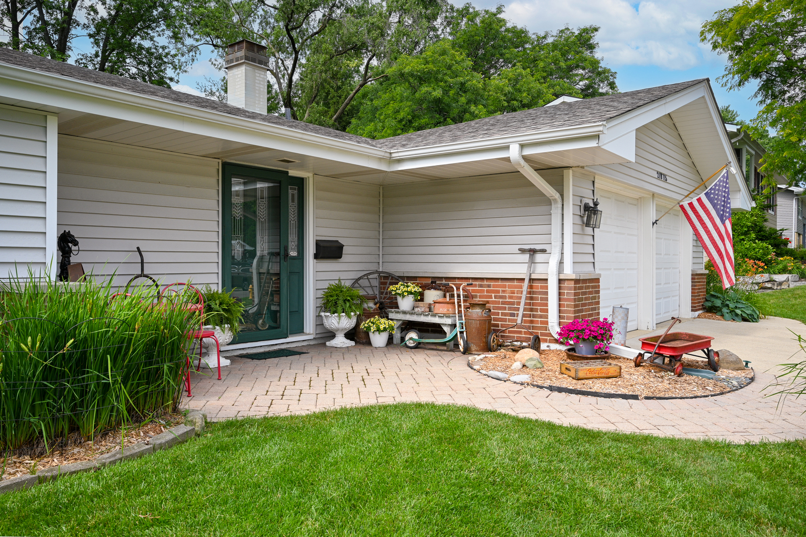4th image of 21W715 Glen Valley Dr, Glen Ellyn, IL 60137 | MLS# 12694078