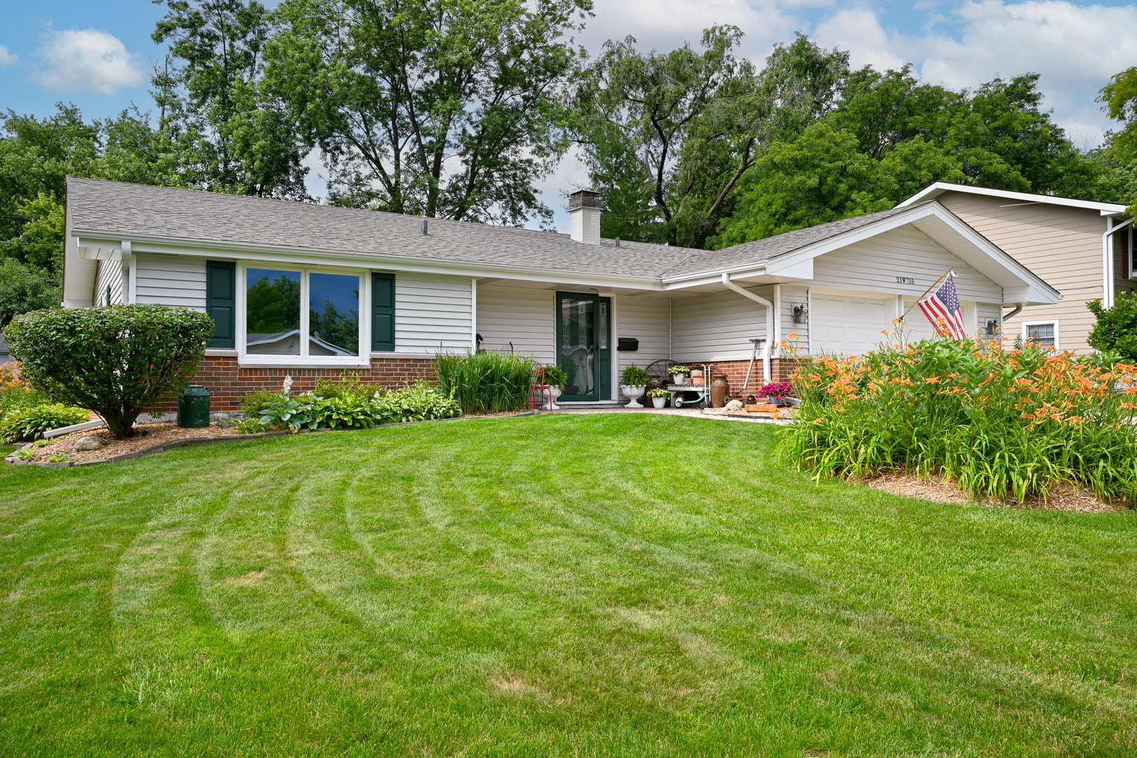 1st image of 21w715 Glen Valley Dr, Glen Ellyn, IL 60137 | MLS# 12694078