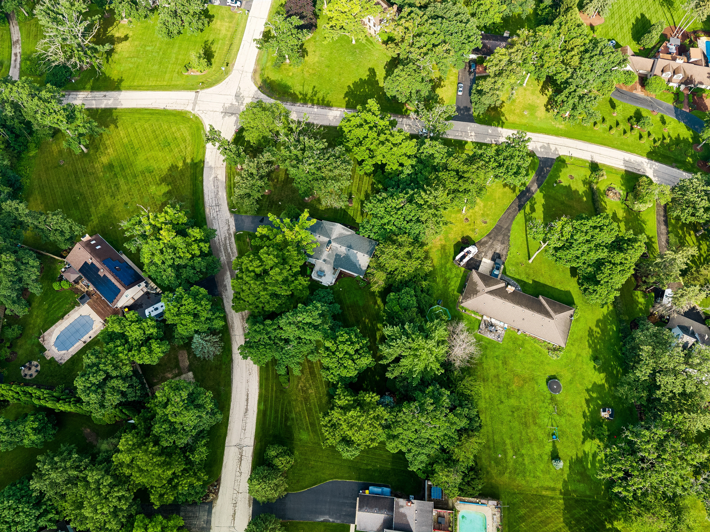 Homes for sale in Crystal Lake, IL | 2824 Red Barn Rd, Crystal Lake, IL 60012 | MLS# 12694138