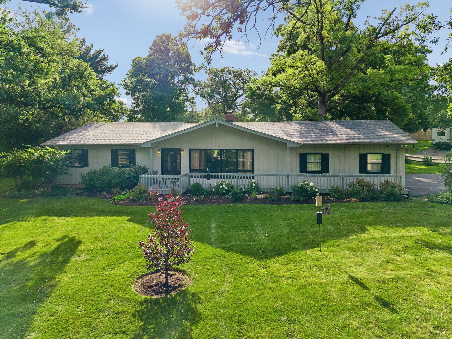 Homes for sale in Crystal Lake, IL | 2824 Red Barn Rd, Crystal Lake, IL 60012 | MLS# 12694138