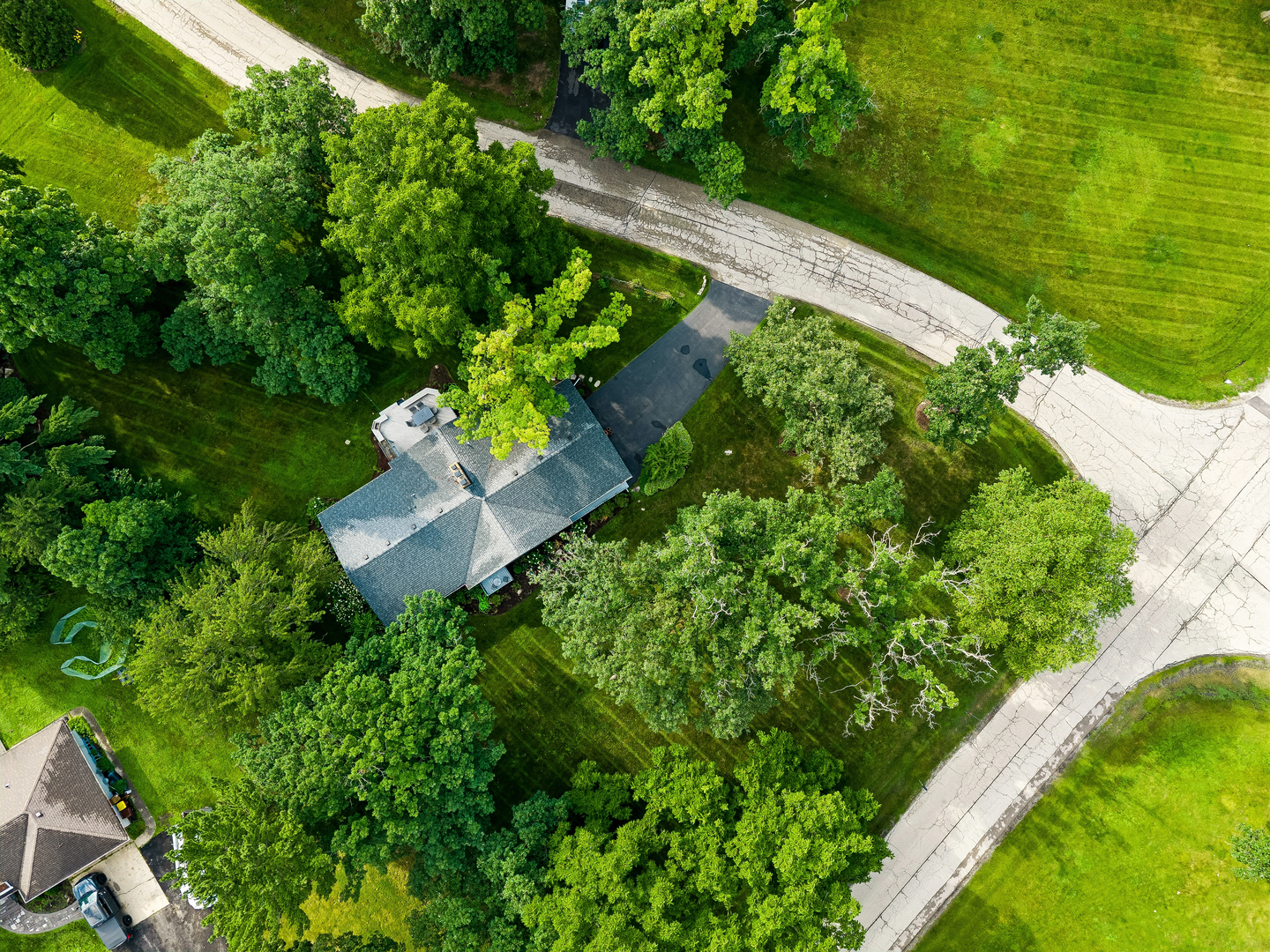 Homes for sale in Crystal Lake, IL | 2824 Red Barn Rd, Crystal Lake, IL 60012 | MLS# 12694138