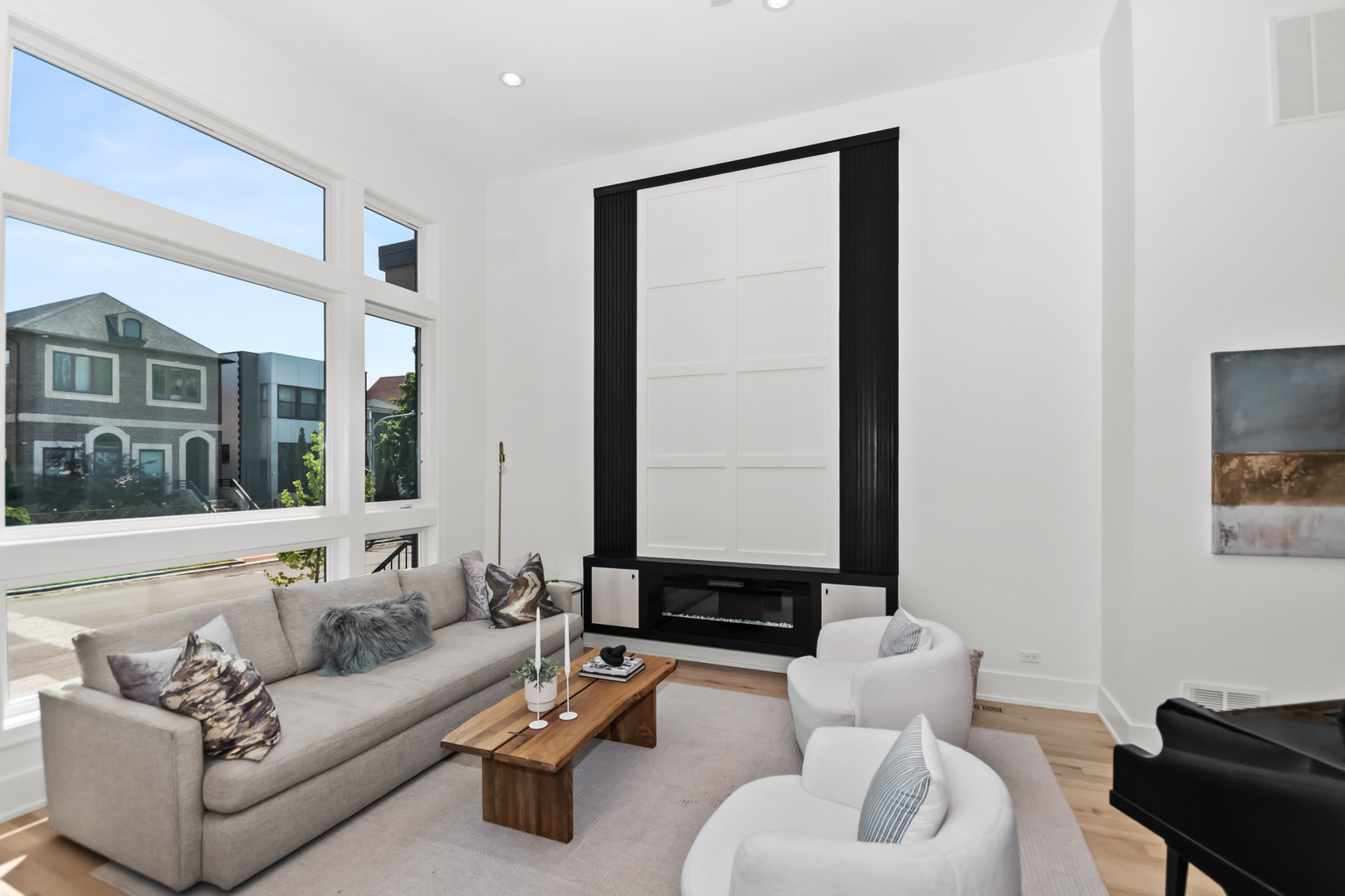 2nd image of 708 E 41 St, Chicago, IL 60653 | MLS# 12694144